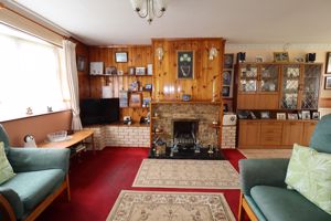 Lounge- click for photo gallery